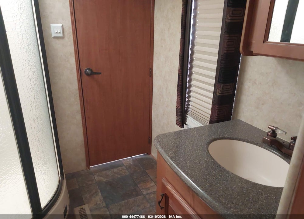 2010 ENTEGRA ENTIMIDATOR 42' 5TH WHEEL VIN: 1JSCESCR1A1AB8055