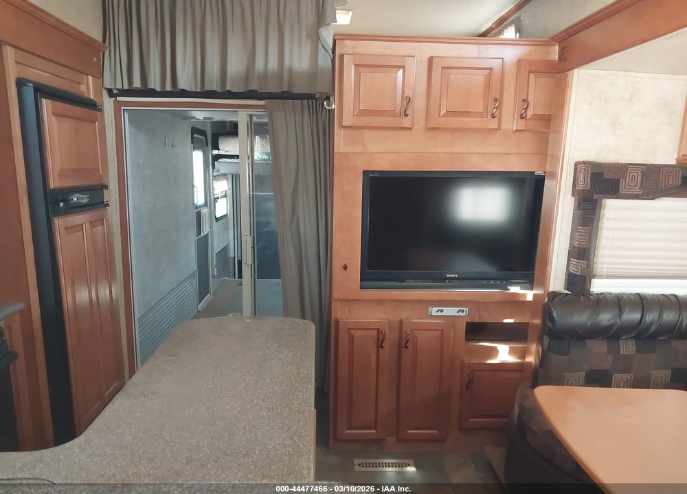 2010 ENTEGRA ENTIMIDATOR 42' 5TH WHEEL VIN: 1JSCESCR1A1AB8055