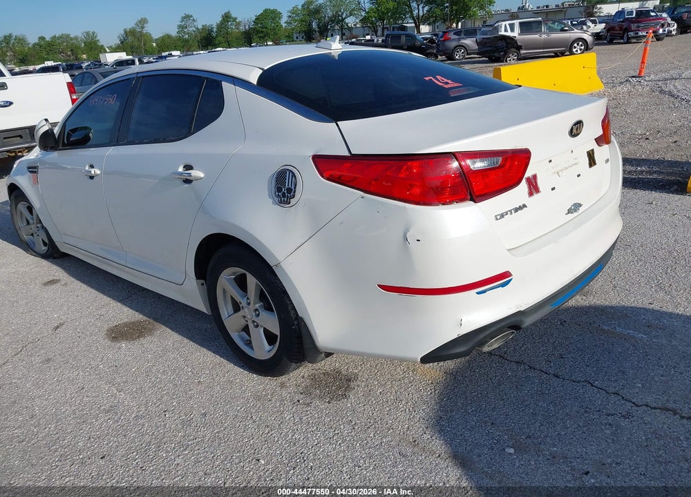 2015 KIA OPTIMA LX VIN: KNAGM4A72F5592211