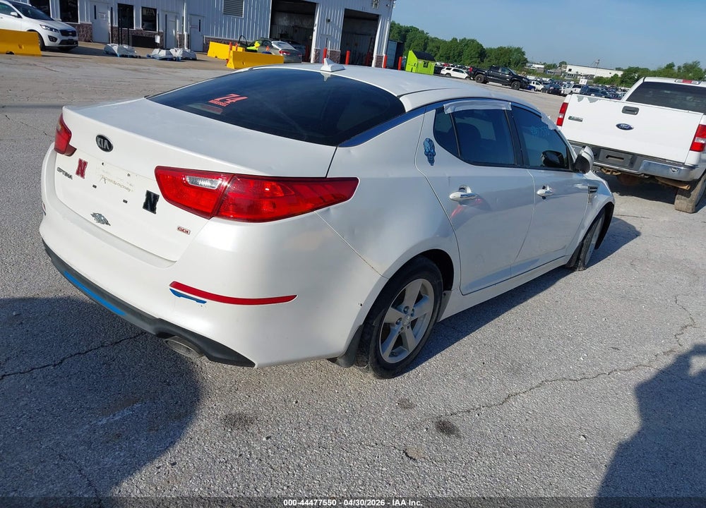 2015 KIA OPTIMA LX VIN: KNAGM4A72F5592211