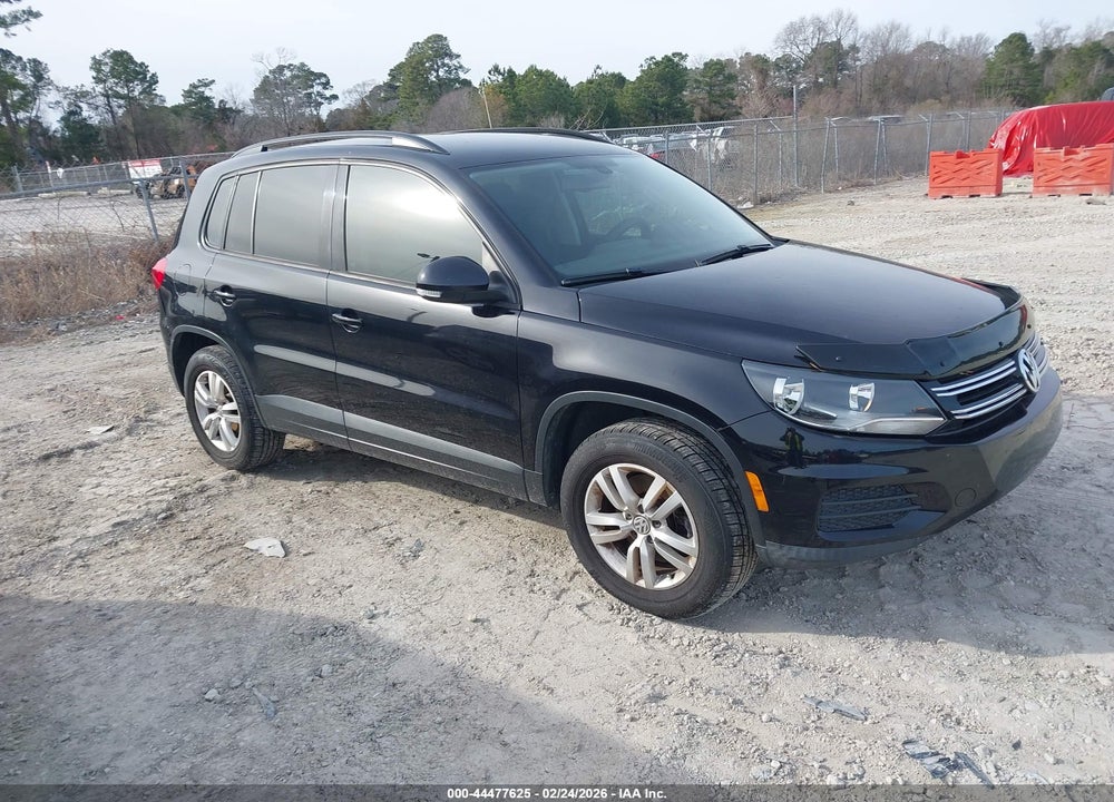 2016 VOLKSWAGEN TIGUAN S VIN: WVGAV7AX1GW597947