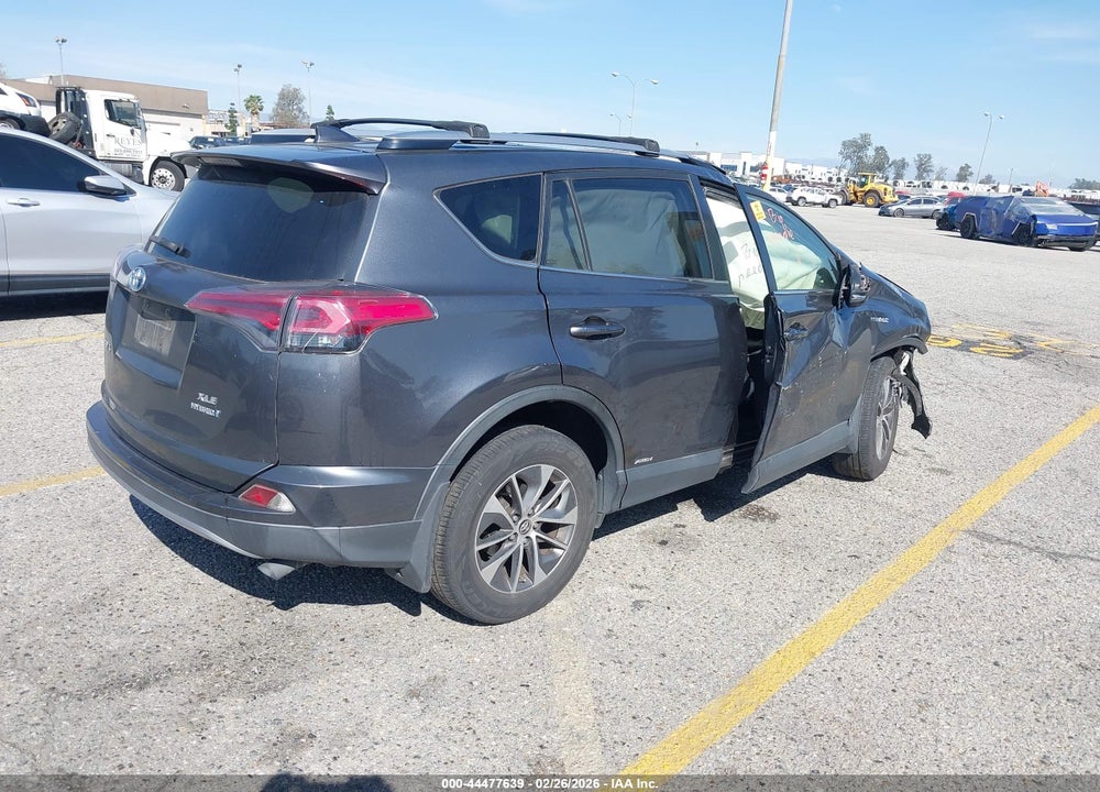 2018 TOYOTA RAV4 HYBRID XLE VIN: JTMRJREV7JD232506