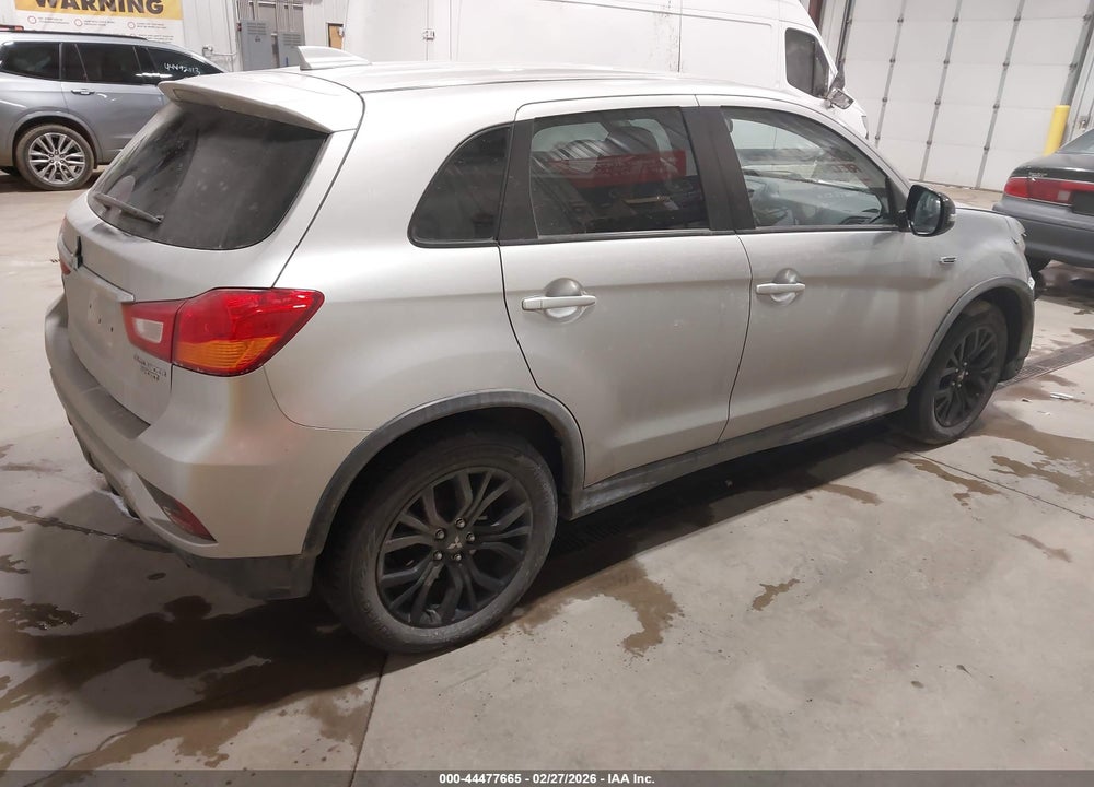 2018 MITSUBISHI OUTLANDER SPORT 2.0 LE VIN: JA4AR3AU2JU016086