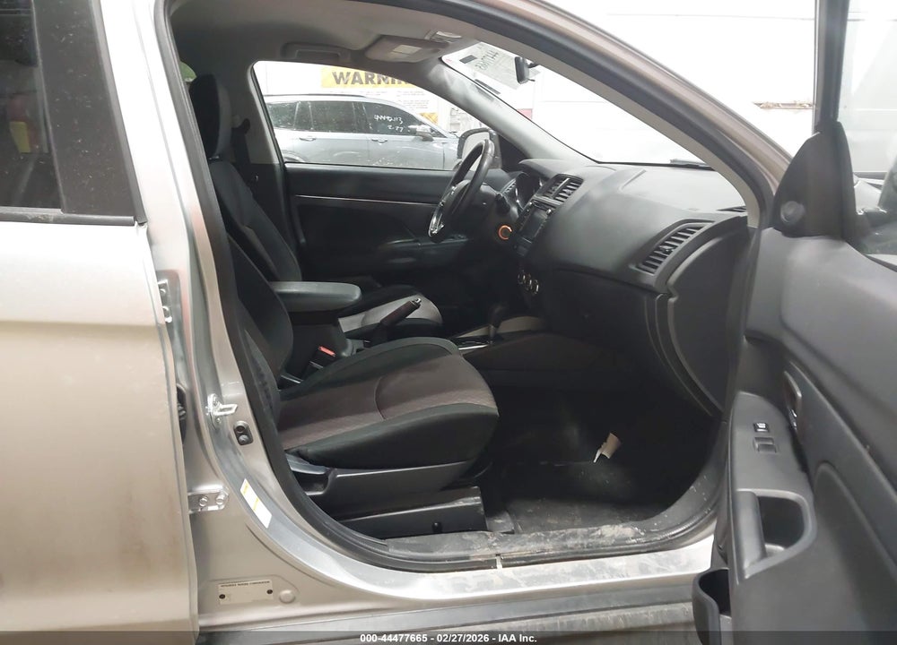 2018 MITSUBISHI OUTLANDER SPORT 2.0 LE VIN: JA4AR3AU2JU016086