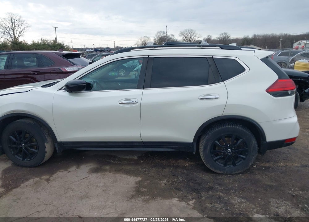 2017 NISSAN ROGUE SV VIN: 5N1AT2MV5HC830864