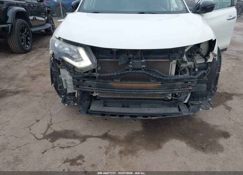 2017 NISSAN ROGUE SV VIN: 5N1AT2MV5HC830864