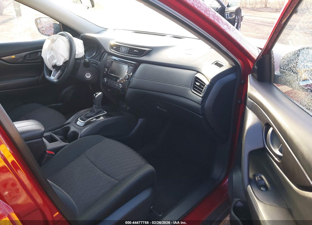 2019 NISSAN ROGUE S VIN: 5N1AT2MV9KC716891