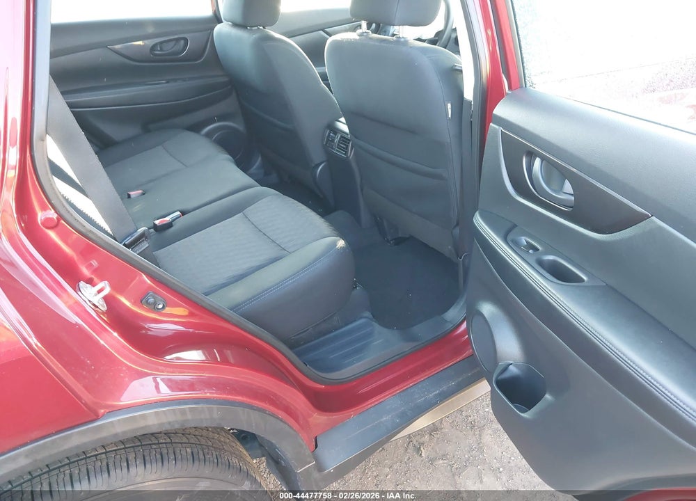 2019 NISSAN ROGUE S VIN: 5N1AT2MV9KC716891