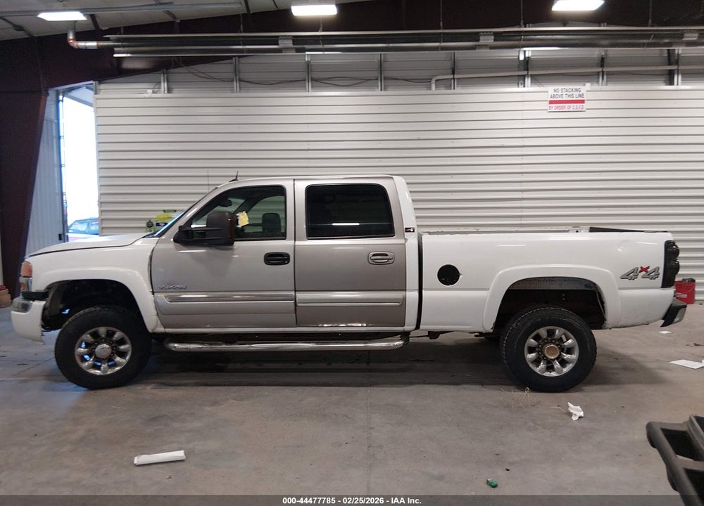 2005 GMC SIERRA 2500HD SLT VIN: 1GTHK23255F874709