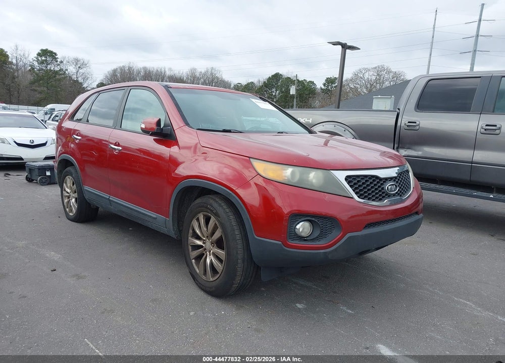 2011 KIA SORENTO EX V6 VIN: 5XYKU4A25BG016597