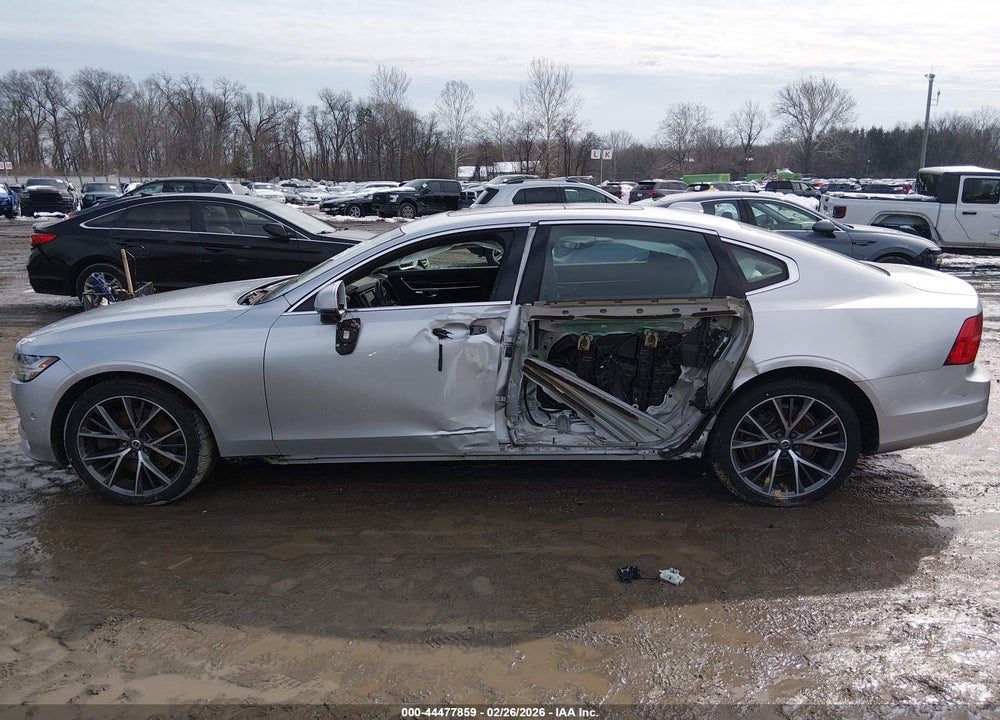 2018 VOLVO S90 T6 MOMENTUM VIN: LVY992MK5JP033081