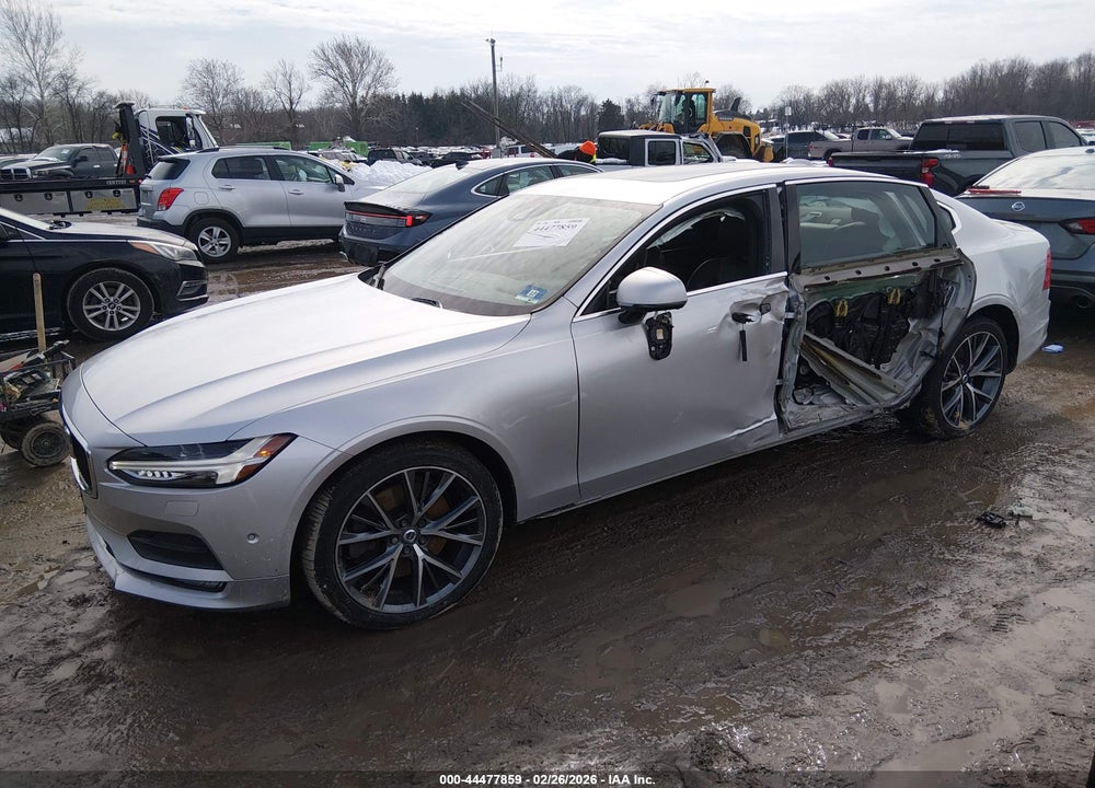 2018 VOLVO S90 T6 MOMENTUM VIN: LVY992MK5JP033081