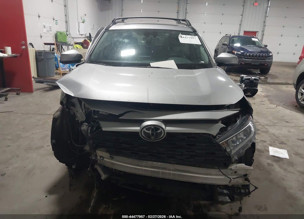 2021 TOYOTA RAV4 XLE VIN: 2T3P1RFV2MC205938