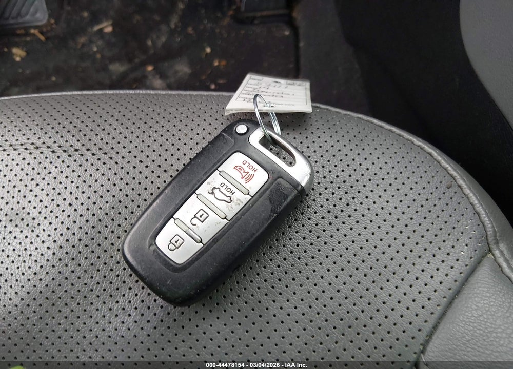 2014 HYUNDAI SONATA HYBRID LIMITED VIN: KMHEC4A44EA104218