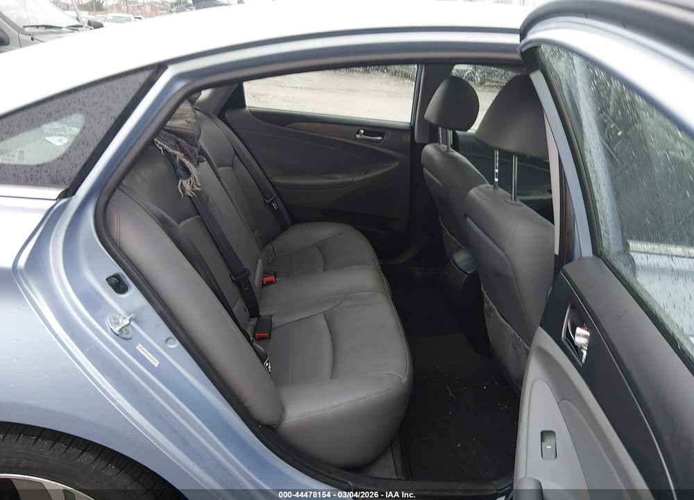 2014 HYUNDAI SONATA HYBRID LIMITED VIN: KMHEC4A44EA104218