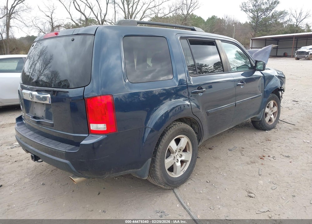 2011 HONDA PILOT EX VIN: 5FNYF3H43BB049451