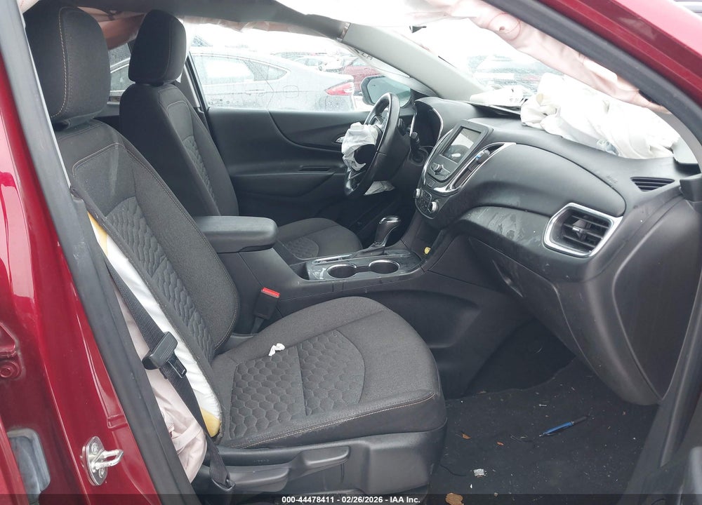 2019 CHEVROLET EQUINOX LT VIN: 3GNAXJEV4KS644047