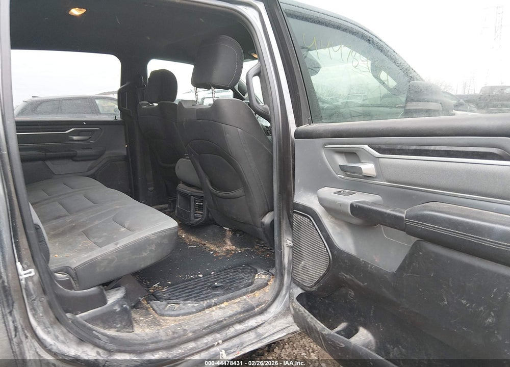 2022 RAM 1500 BIG HORN  4X4 5'7 BOX VIN: 1C6RRFFGXNN257849