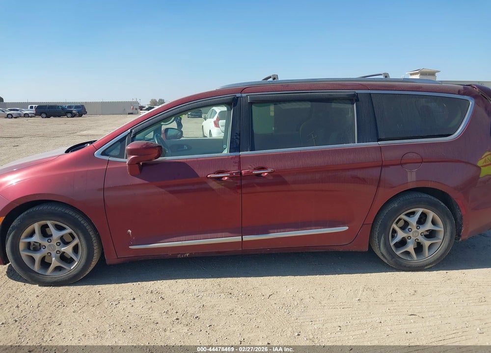 2017 CHRYSLER PACIFICA TOURING-L PLUS VIN: 2C4RC1EG2HR512161