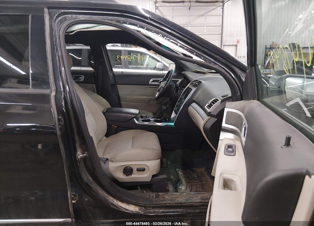 2014 FORD EXPLORER XLT VIN: 1FM5K8D82EGC27120