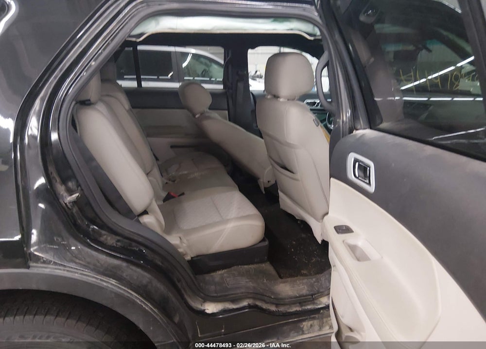 2014 FORD EXPLORER XLT VIN: 1FM5K8D82EGC27120