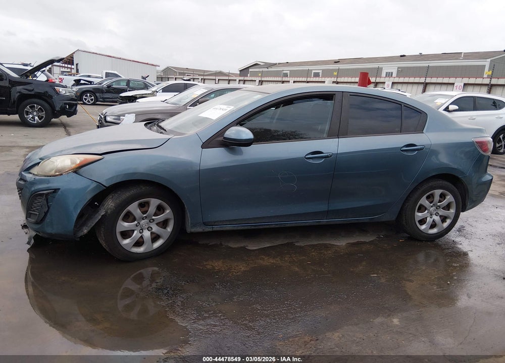 2011 MAZDA 3 VIN: JM1BL1UF3B1381490