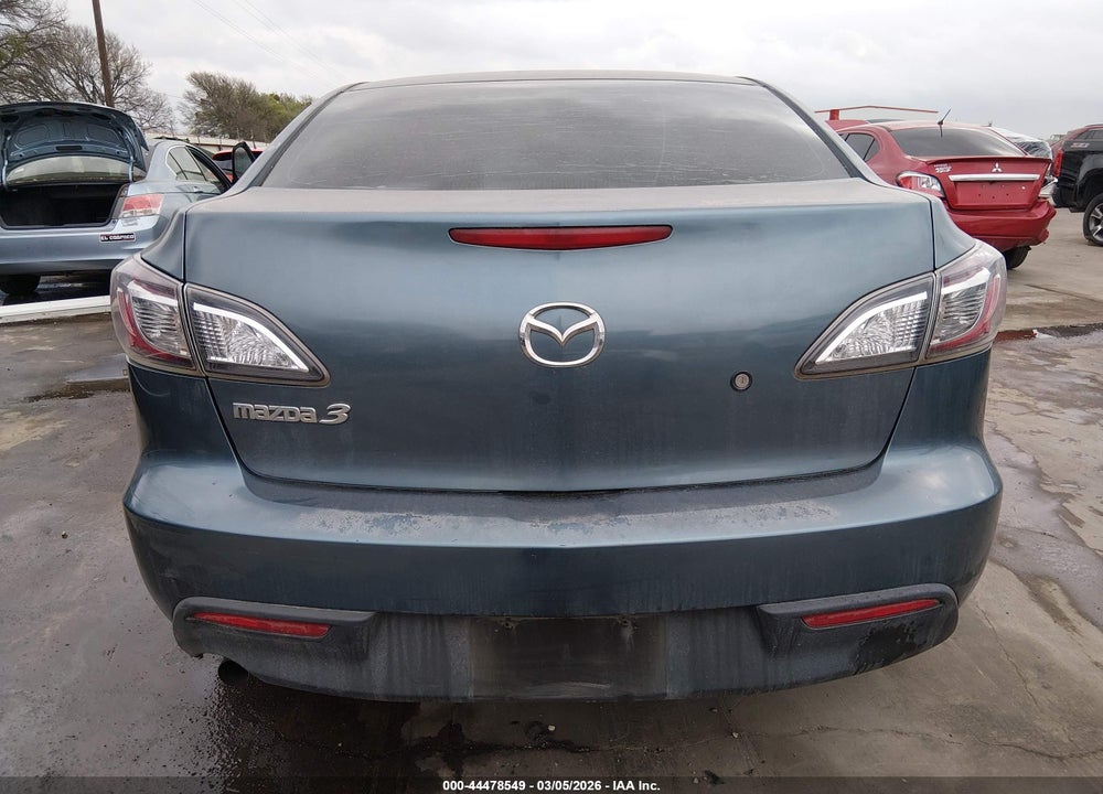 2011 MAZDA 3 VIN: JM1BL1UF3B1381490