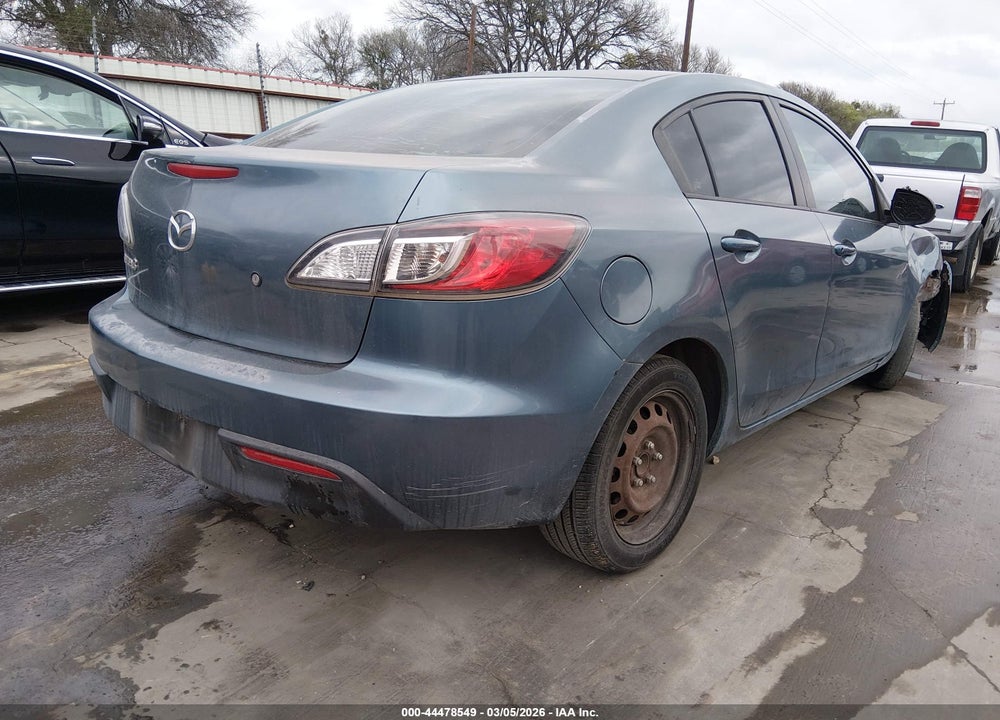 2011 MAZDA 3 VIN: JM1BL1UF3B1381490