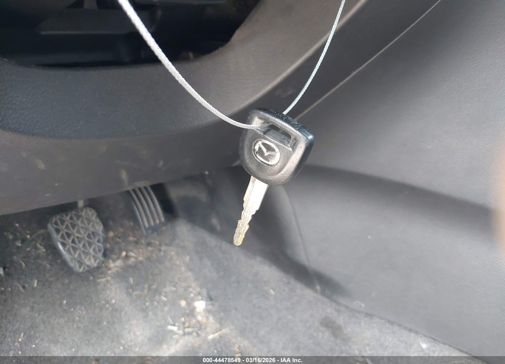 2011 MAZDA 3 VIN: JM1BL1UF3B1381490