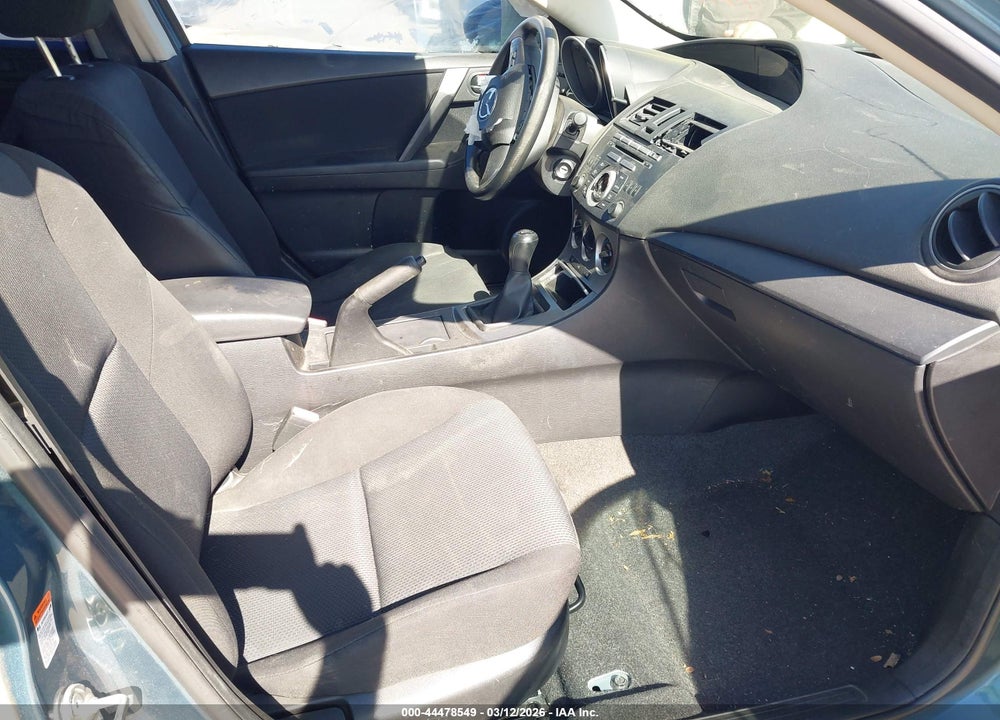 2011 MAZDA 3 VIN: JM1BL1UF3B1381490