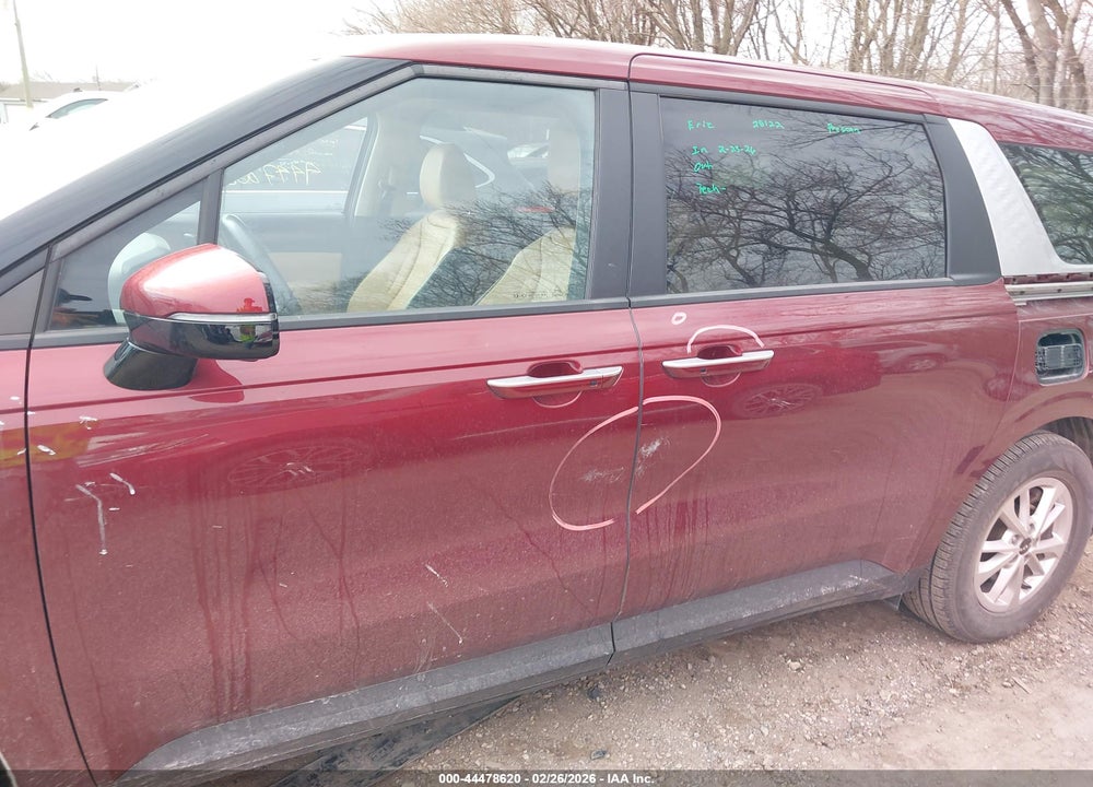 2022 KIA CARNIVAL MPV LX SEAT PACKAGE VIN: KNDNB4H38N6149511