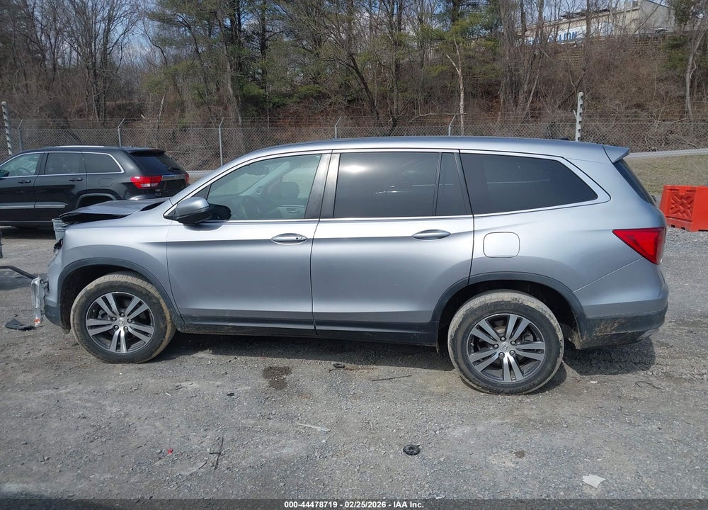 2017 HONDA PILOT EX-L VIN: 5FNYF6H59HB030065