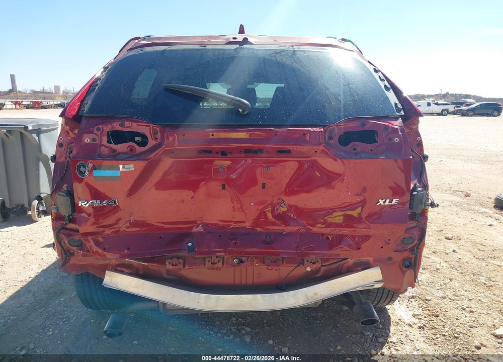 2021 TOYOTA RAV4 XLE VIN: 2T3W1RFV4MW162889