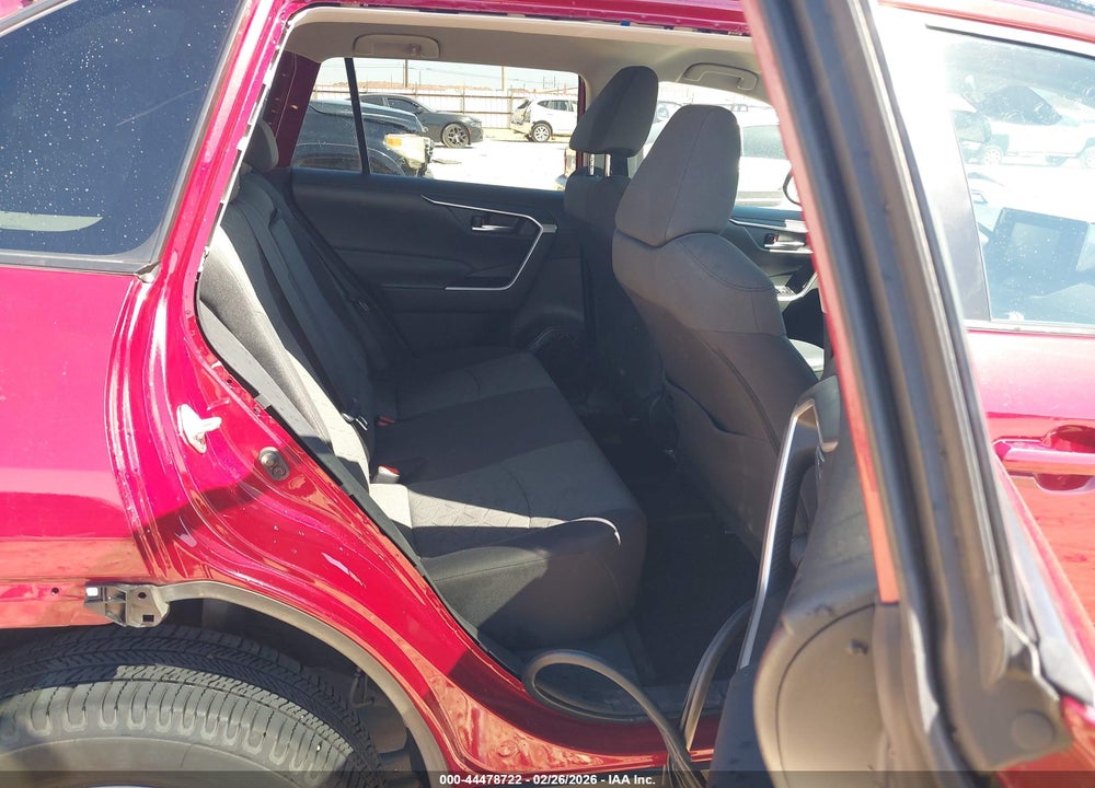 2021 TOYOTA RAV4 XLE VIN: 2T3W1RFV4MW162889