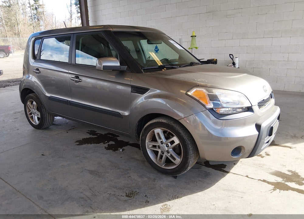 2011 KIA SOUL + VIN: KNDJT2A28B7284754