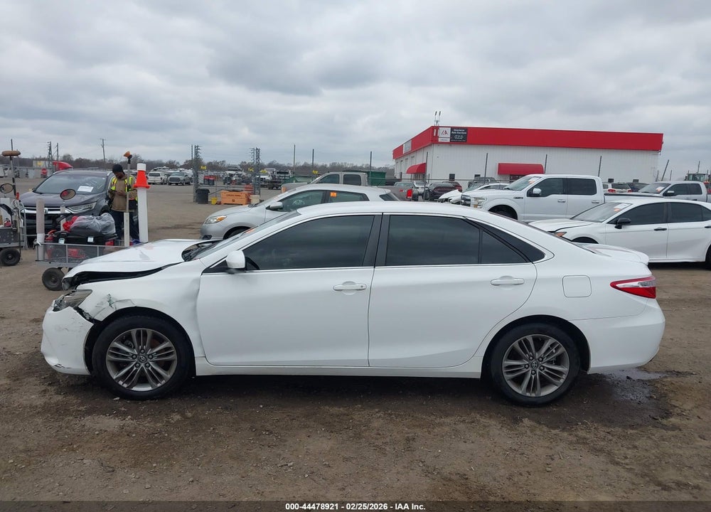 2017 TOYOTA CAMRY SE VIN: 4T1BF1FK4HU698716