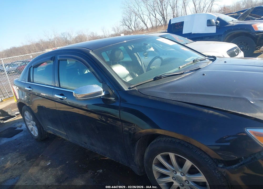 2013 CHRYSLER 200 LIMITED VIN: 1C3CCBCG5DN523553