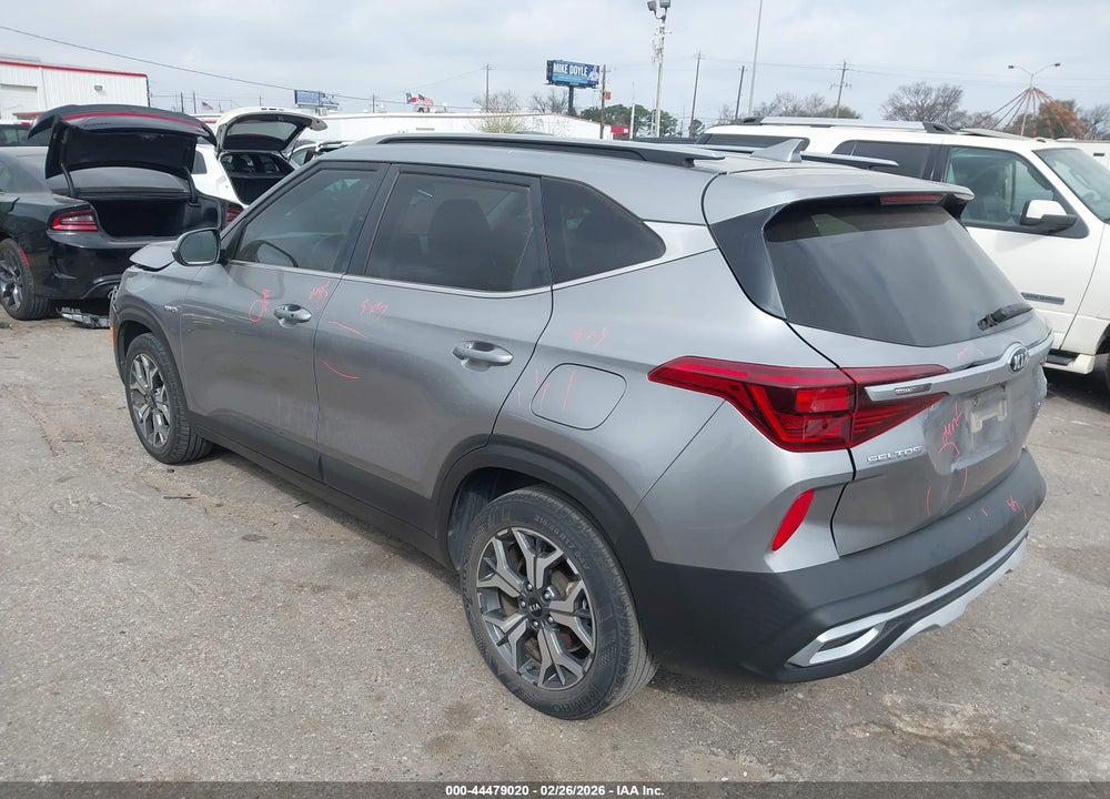 2021 KIA SELTOS EX VIN: KNDERCAA3M7096644