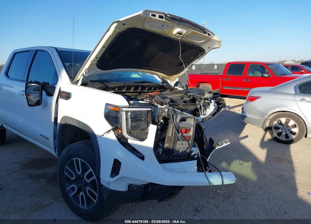 2025 GMC SIERRA 1500 4WD  SHORT BOX AT4 VIN: 3GTUUEEL4SG153162
