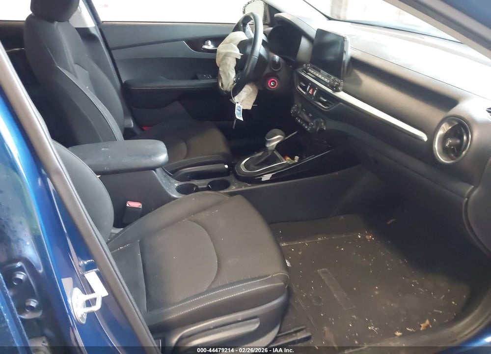 2019 KIA FORTE S VIN: 3KPF34AD7KE015647
