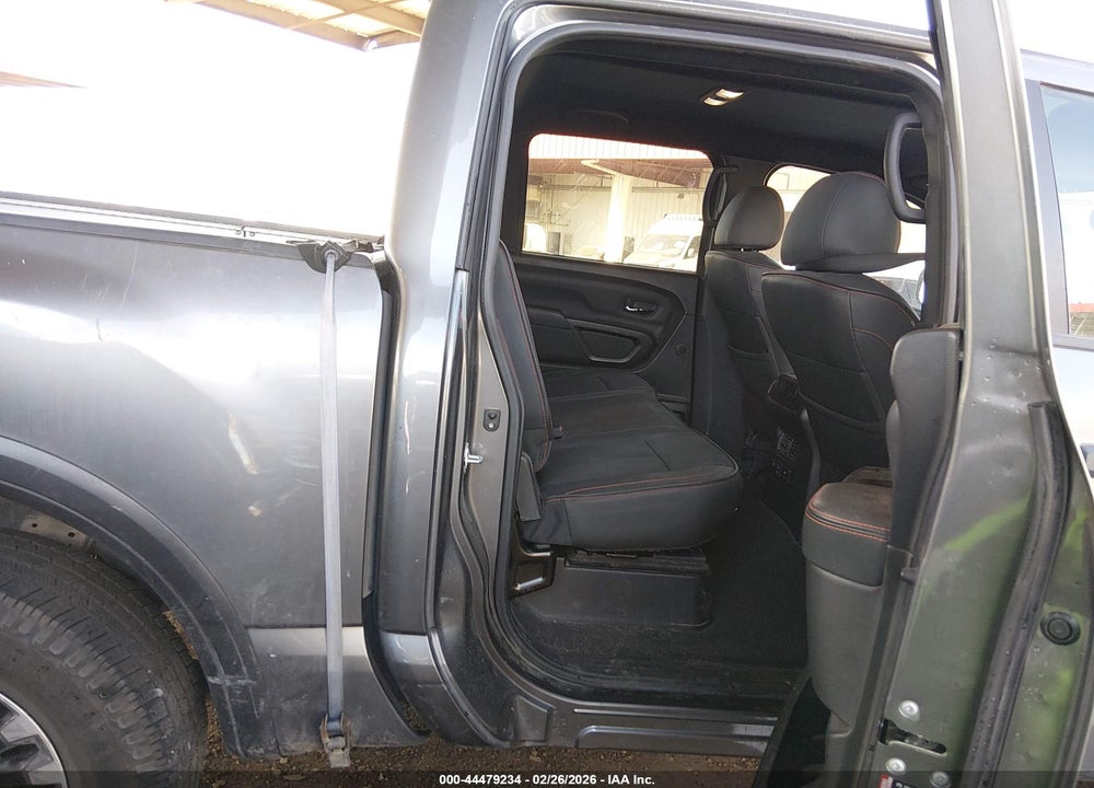 2022 NISSAN TITAN PRO-4X 4X4 VIN: 1N6AA1ED2NN102605