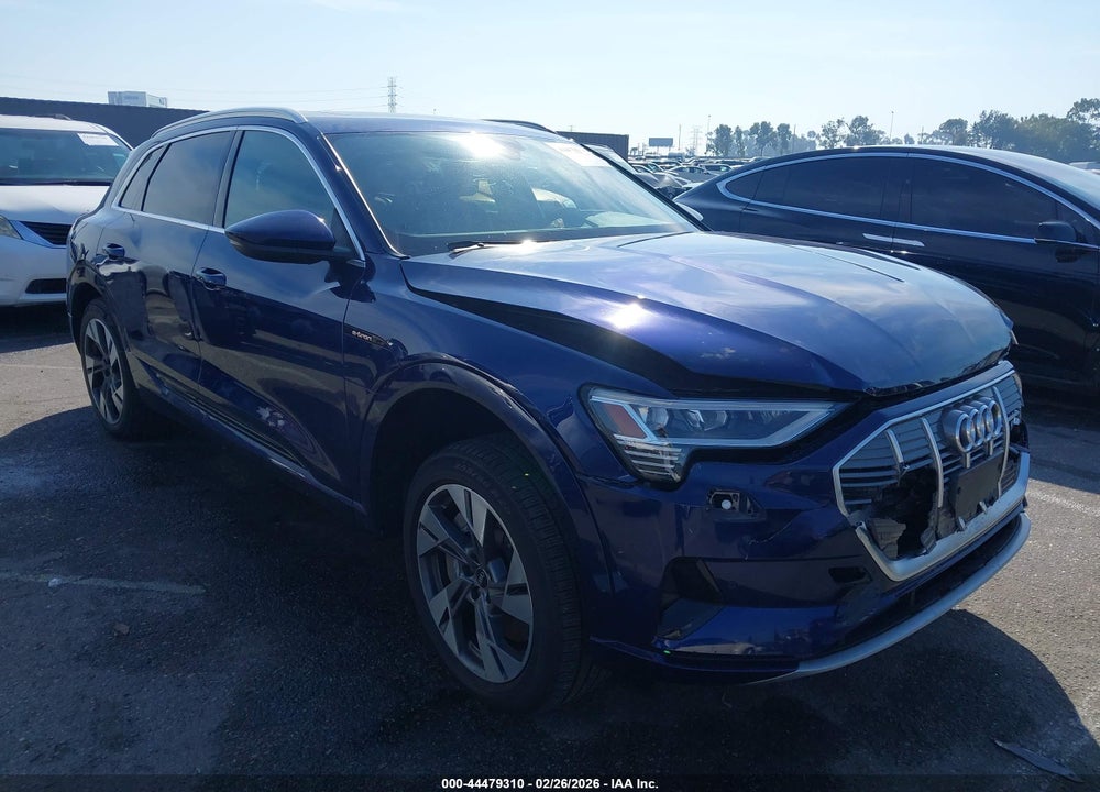 2022 AUDI E-TRON PREMIUM QUATTRO VIN: WA1AAAGE1NB029876