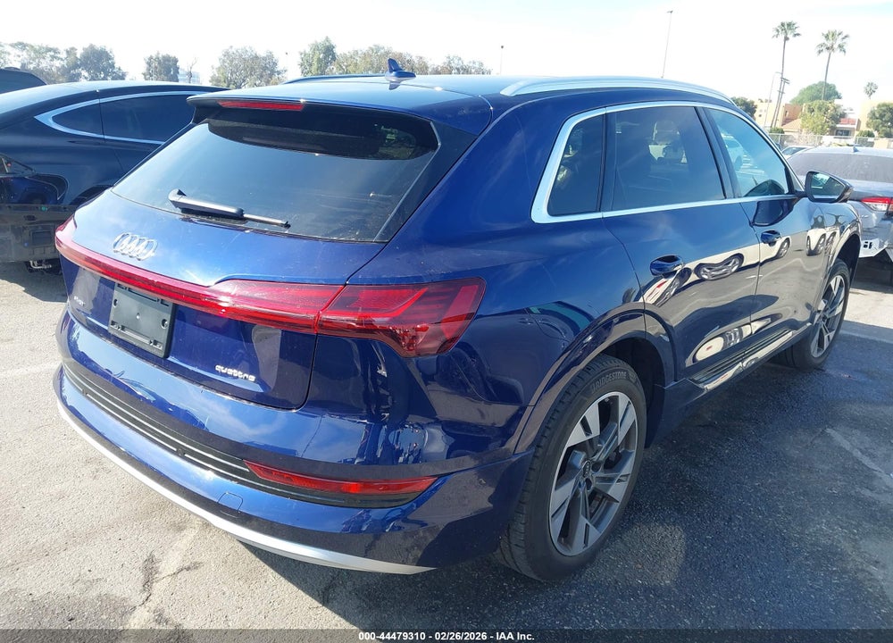 2022 AUDI E-TRON PREMIUM QUATTRO VIN: WA1AAAGE1NB029876