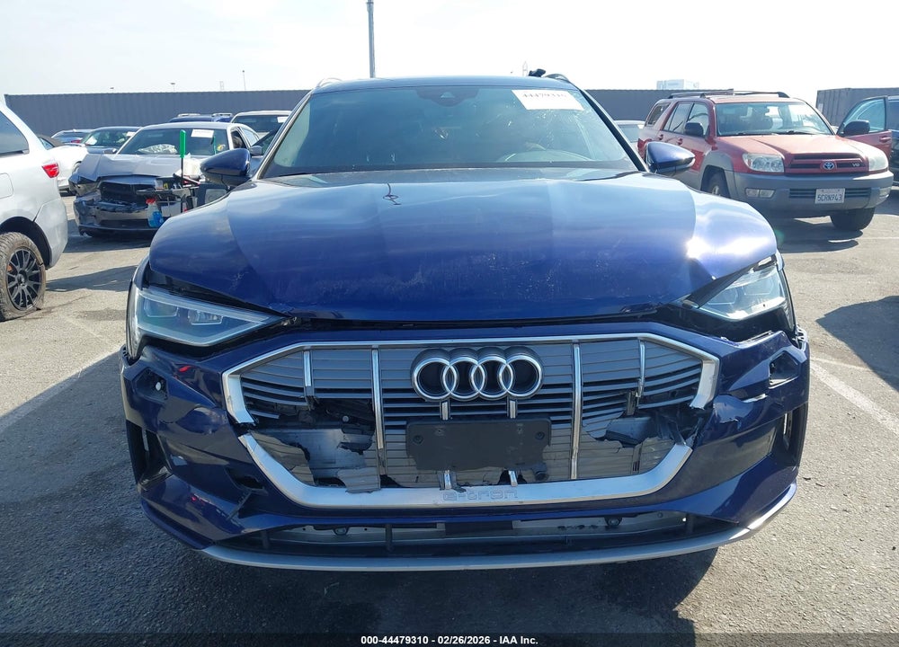 2022 AUDI E-TRON PREMIUM QUATTRO VIN: WA1AAAGE1NB029876