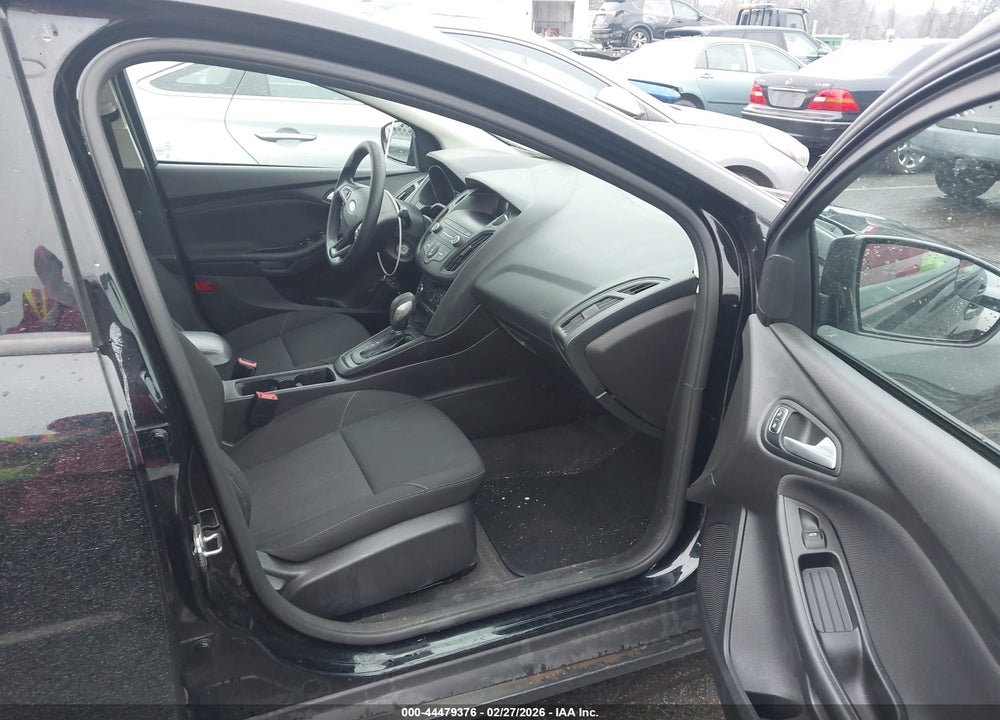 2018 FORD FOCUS SE VIN: 1FADP3F28JL254858