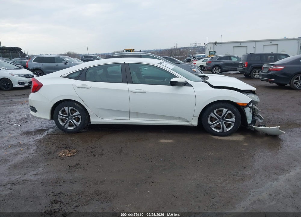 2018 HONDA CIVIC LX VIN: 2HGFC2F59JH573896