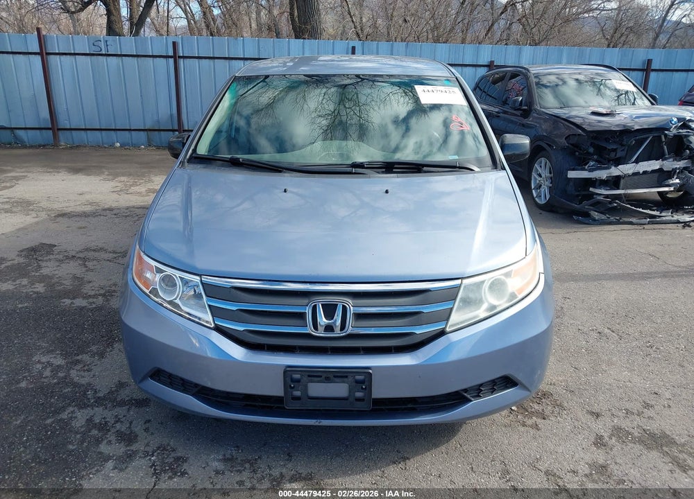 2011 HONDA ODYSSEY EX VIN: 5FNRL5H40BB084912