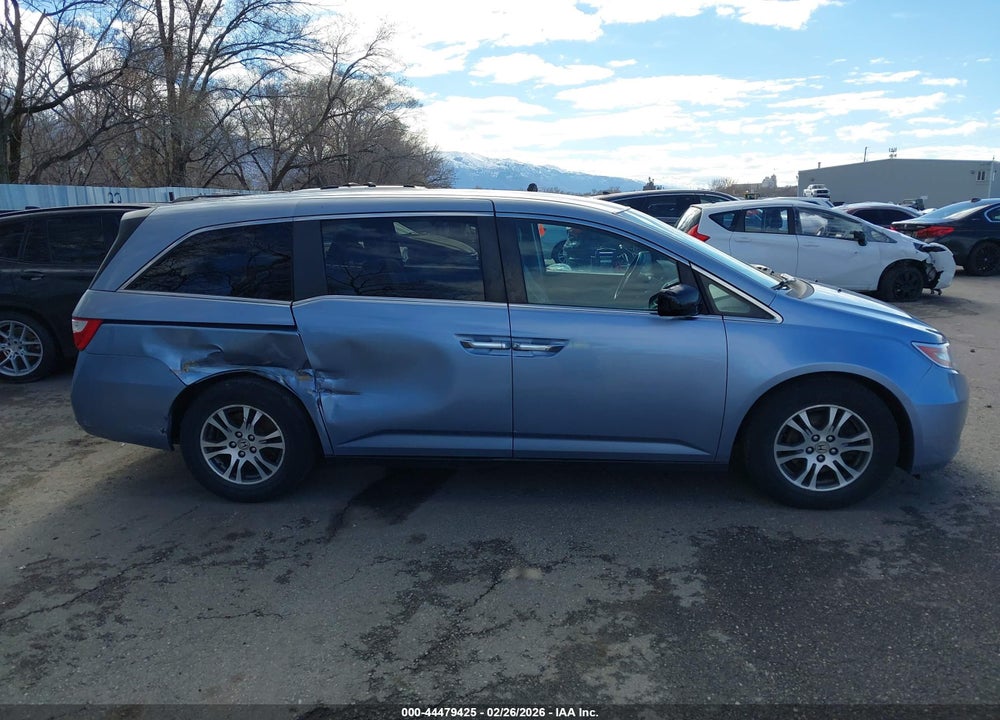 2011 HONDA ODYSSEY EX VIN: 5FNRL5H40BB084912