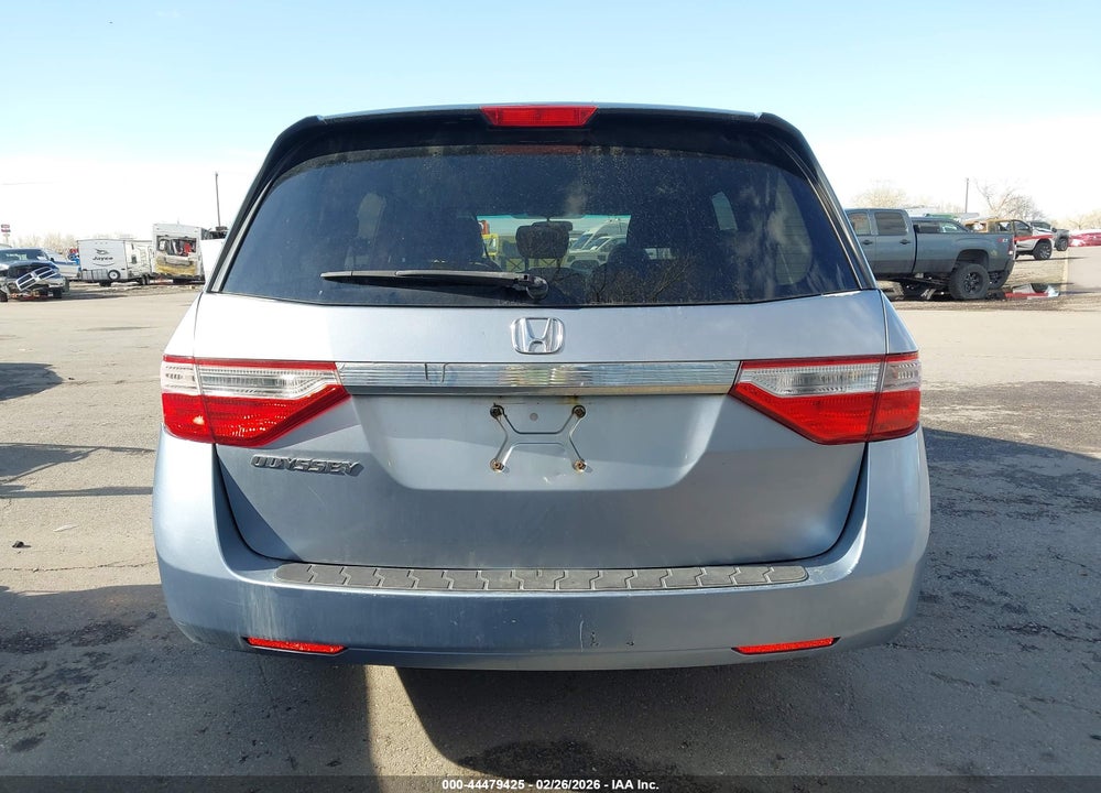 2011 HONDA ODYSSEY EX VIN: 5FNRL5H40BB084912