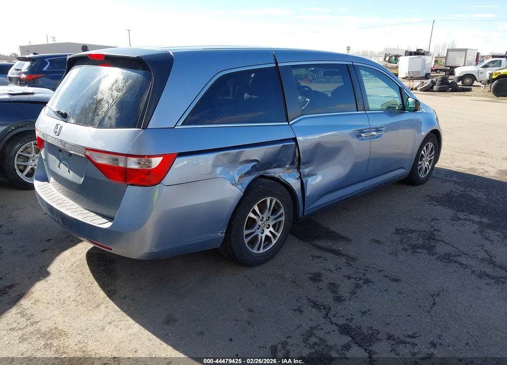 2011 HONDA ODYSSEY EX VIN: 5FNRL5H40BB084912